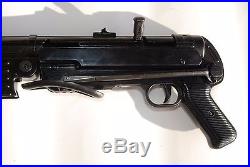 Denix Replica WW2 German MP 40 Submachine Gun