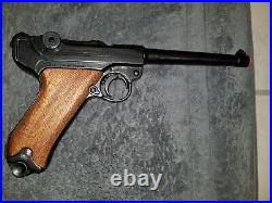 Denix WWII German Non-Firing Luger Parabellum P-08 Replica Pistol
