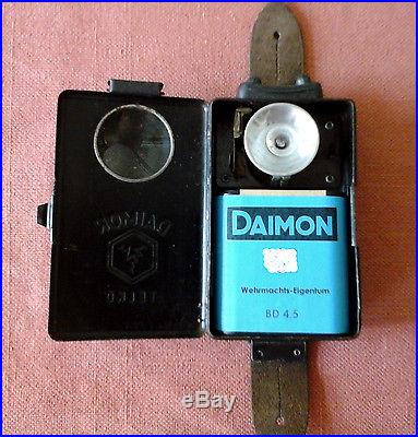 GERMAN WW2 4.5 Volt Lamp Flashlight Torch Battery DAIMON repro