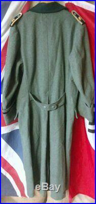 German WW2 Over Coat Mantel size Large, Fieldgray/Green collar