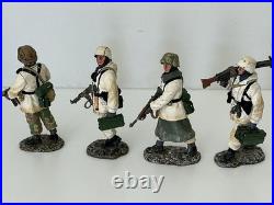 King & Country BBG02 Winter Patrol WWII German (Retired)