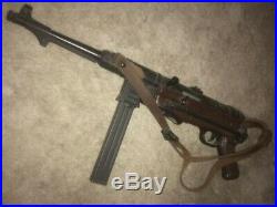 Metal Model Mp 40 Exact Replica With Vintage Sling Moving Parts