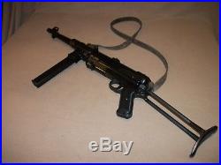 Non-Firing Replica German WWII Schmeisser Submachine Gun MP40