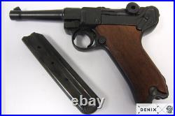 Non-Firing Replica WWI-WWII German Parabellum P-08 Luger Denix