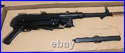 REPLICA Denix Non-firing MP40 German Sub machine Gun. NON-FIRING REPLICA