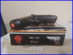 Replica Denix German WWII NON-FIRING pistol