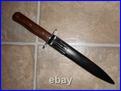 Repro WWII German Paratrooper Fallschirmjaeger combat knife with scabbard