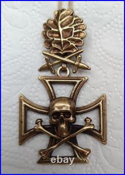 Skull with Iron Cross, oak leaves with swords