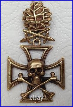 Skull with Iron Cross, oak leaves with swords