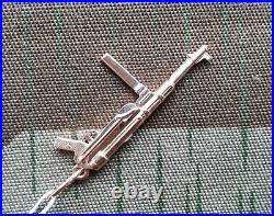 UNIQUE 14K GOLD Pendant Necklace MP 40 WW2 WWII Wehrmacht German Submachine Gun