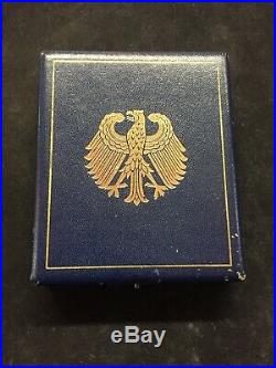 Vintage AUSTRIAN MEDAL EAGLE CROSS PIN & BUTTON 1st Class Bundesverdienstkreuz