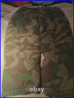 WW2 German Reversible Winter Trousers II in Splinter Camo Quilted Used