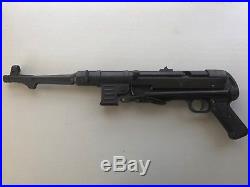 WW2 Replica German MP-40 All Metal, Action, Size and weight correct