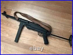 WWII German MP-40 Submachine Gun Non Firing Metal Replica