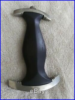 Wwii German Black Complete Dagger Handle With Crossguards And Pommel Nut