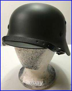 Wwii German M40 Combat Field Helmet- 68 Shell, 60 Liner